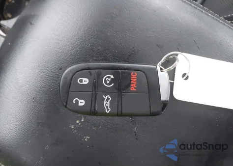 2020 Chrysler 300 300S z USA, uszkodzony, nr VIN 2C3CCABG0LH103489